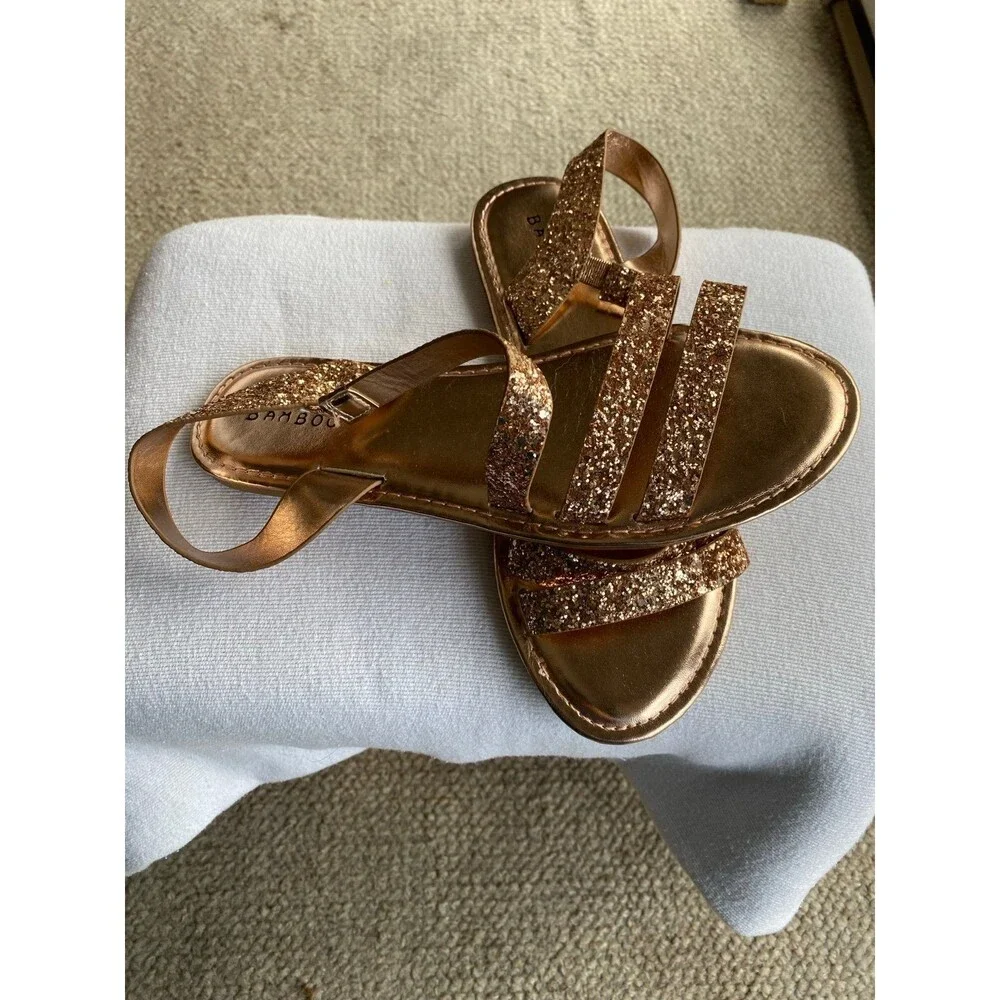 Women's Sandal Rose gold glittery Sandal with back straps for extra grip 8.5 NWT